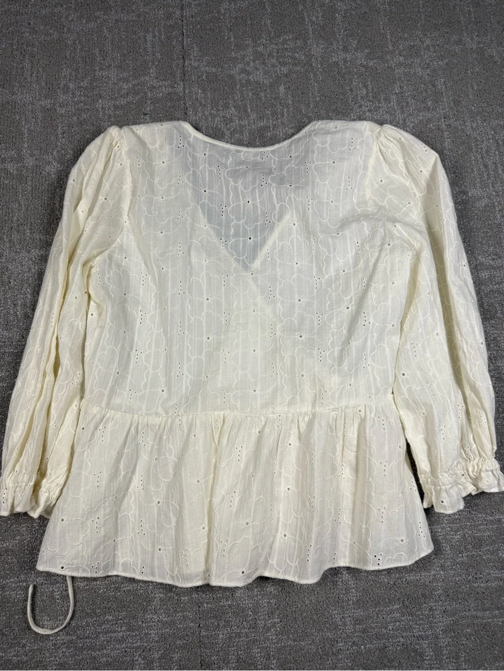 Madewell Embroidered Ivory Off White Eyelet Puff Sleeve Peplum Wrap Top Size XS